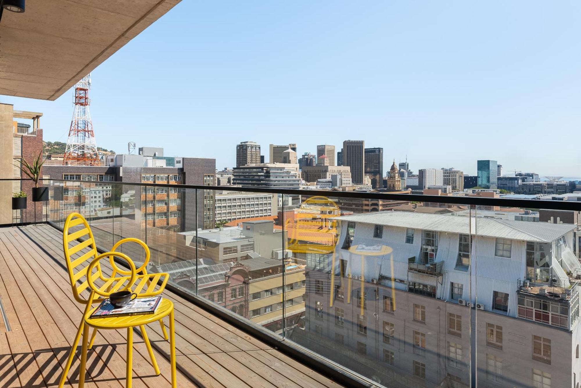 Neighbourgood 84 Harrington Aparthotel Cape Town Ruang foto