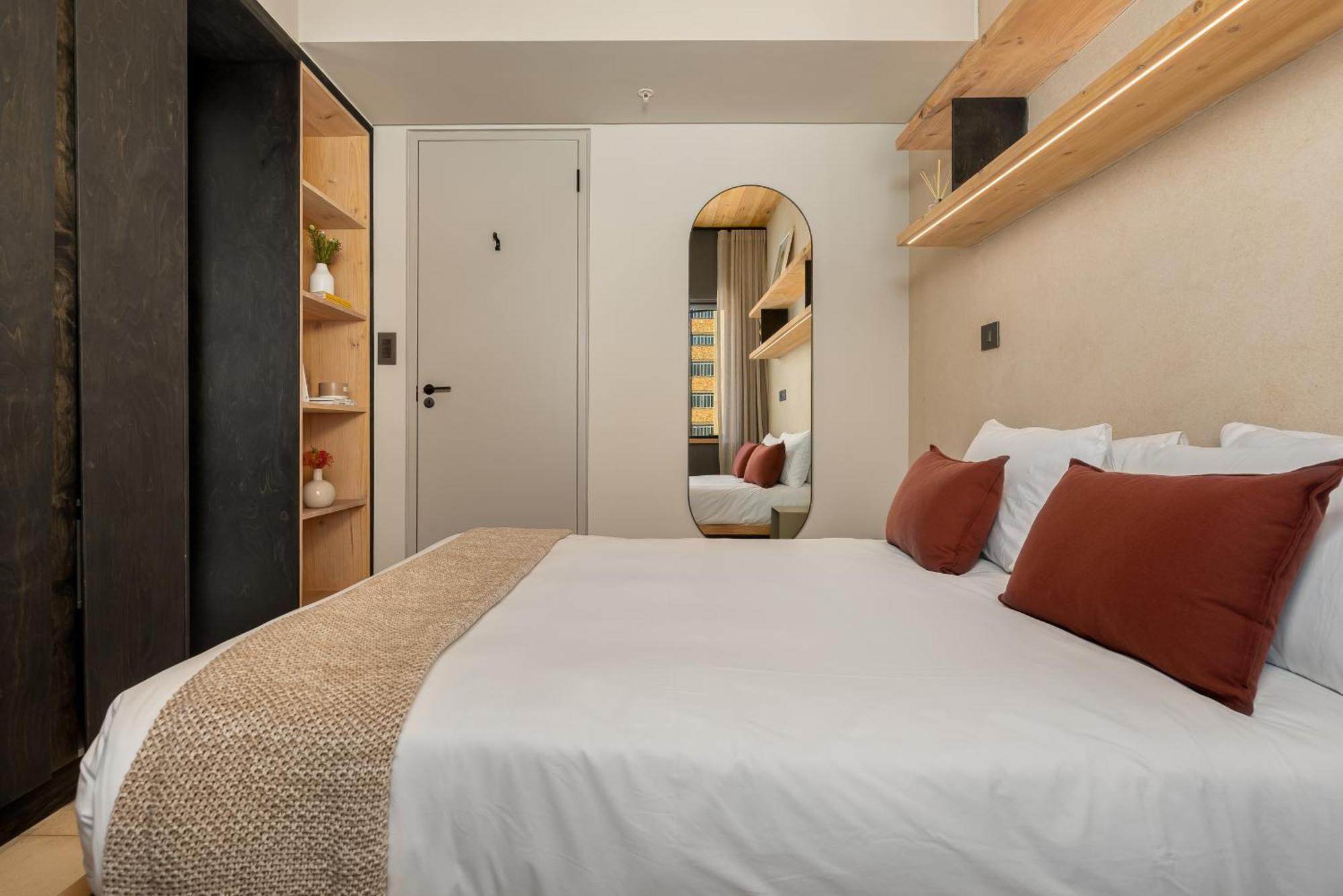 Neighbourgood 84 Harrington Aparthotel Cape Town Ruang foto