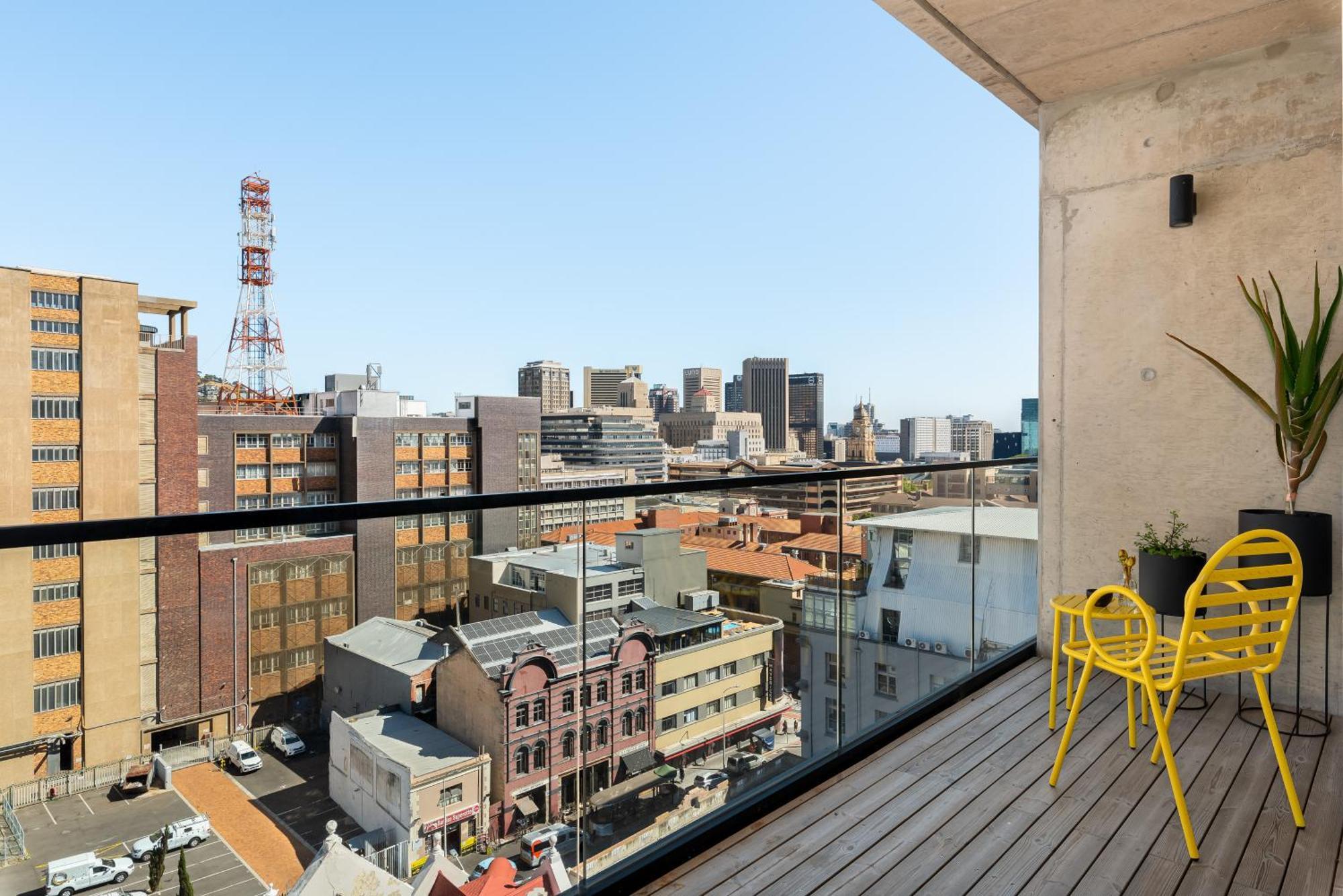 Neighbourgood 84 Harrington Aparthotel Cape Town Ruang foto